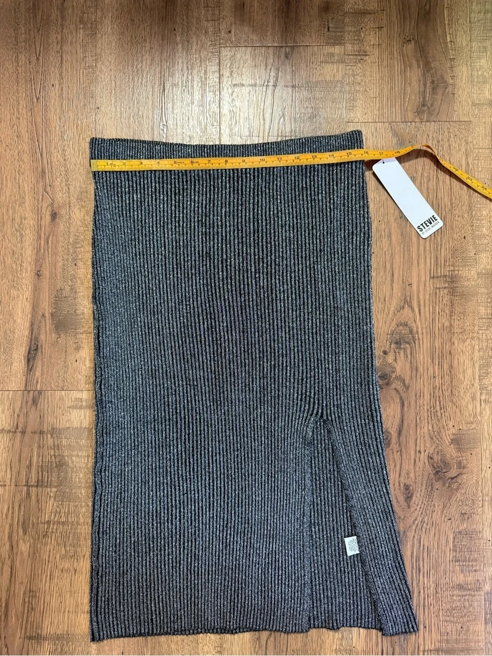 NWT!! STEVIE by STEVEN MADDEN Women's Gray Ribbed Skirt Size XL